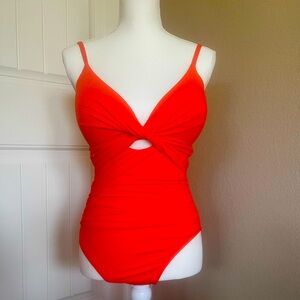 LA BLANCA island goddess over the shoulder, rugged front Bando one piece.